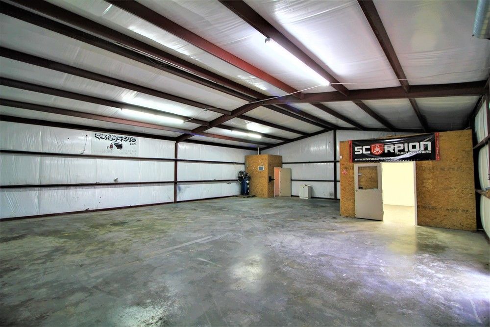 Income Producing Property IH-10 Frontage: 38 FM 289, Comfort, TX 78013
